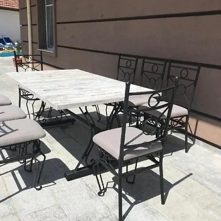 Apartment за гости деница *